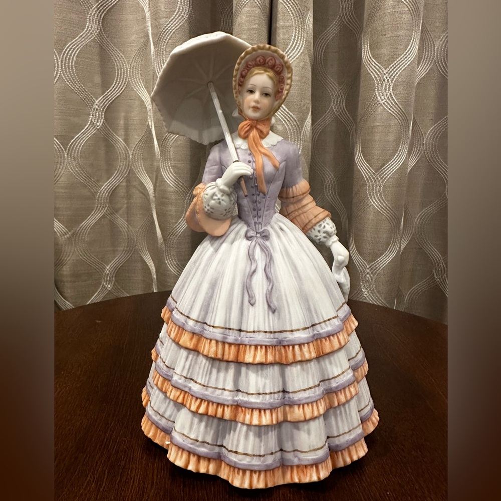 Lenox Collection “Springtime Promenade” Fine Porcelain Sculpture - Picture 3 of 11